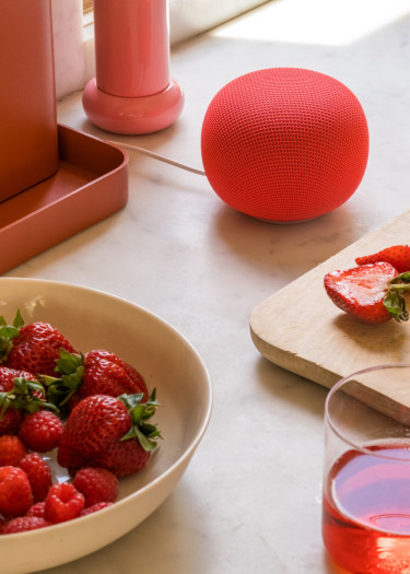 Der Google Home Speaker (Bild: Google)